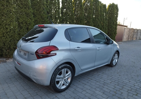 Peugeot 208 cena 18500 przebieg: 96347, rok produkcji 2016 z Izbica Kujawska małe 92